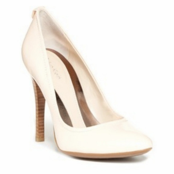 Calvin Klein Shoes - CALVIN KLEIN Whinnie Pump